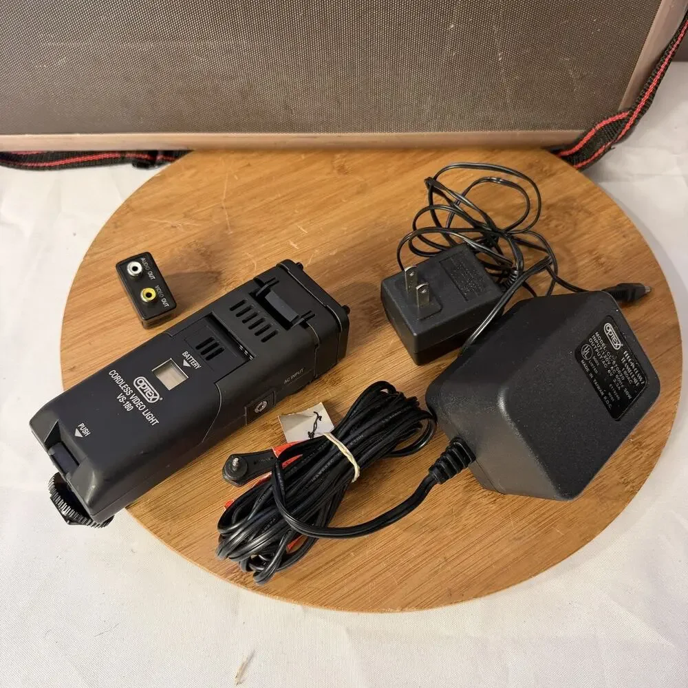 Panasonic OmniMovie VHS PV-320D Handheld Camcorder with Case & accessories